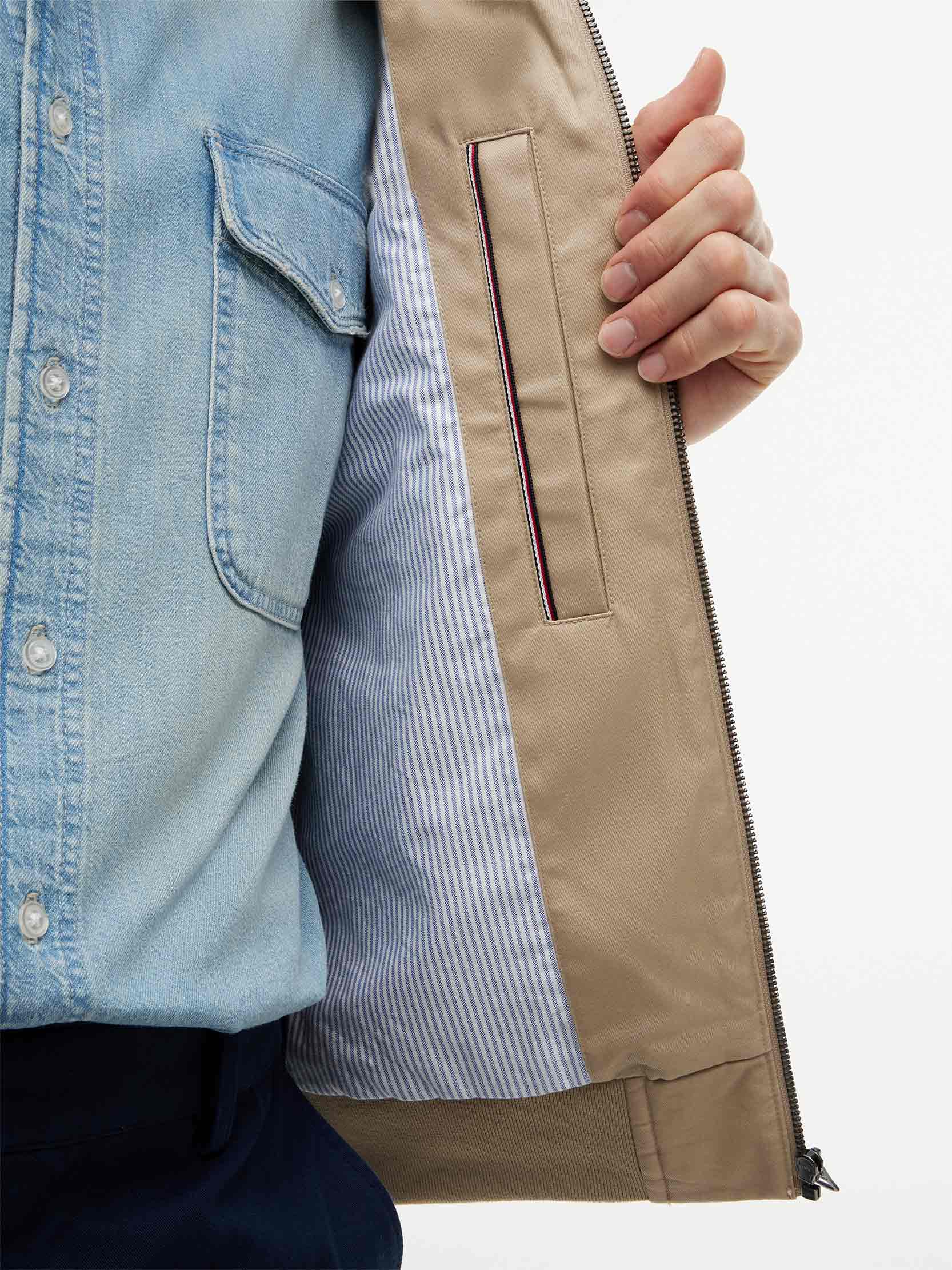Light Khaki
