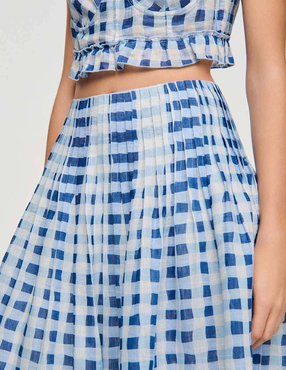 Blue / White