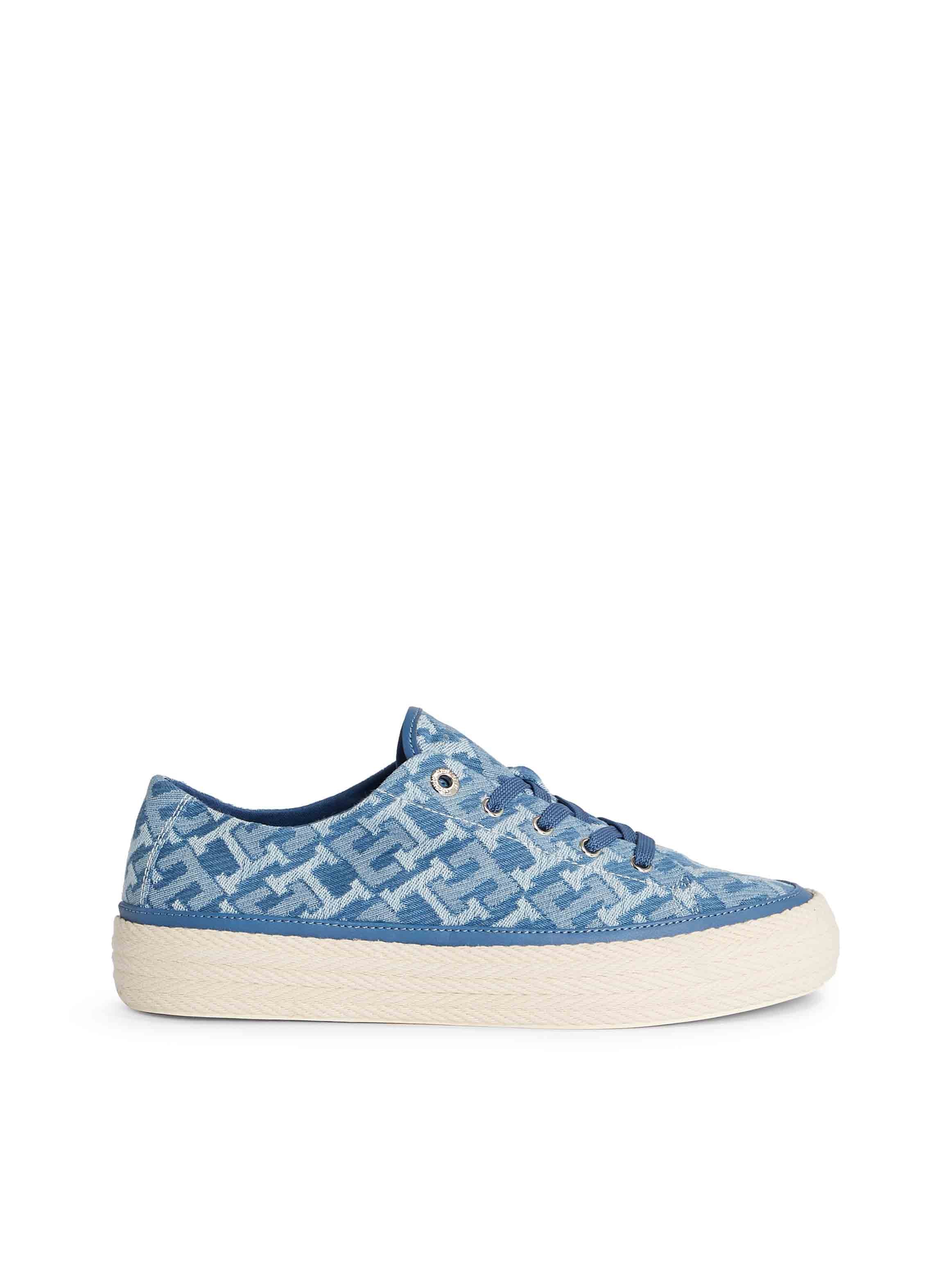 blue / navy