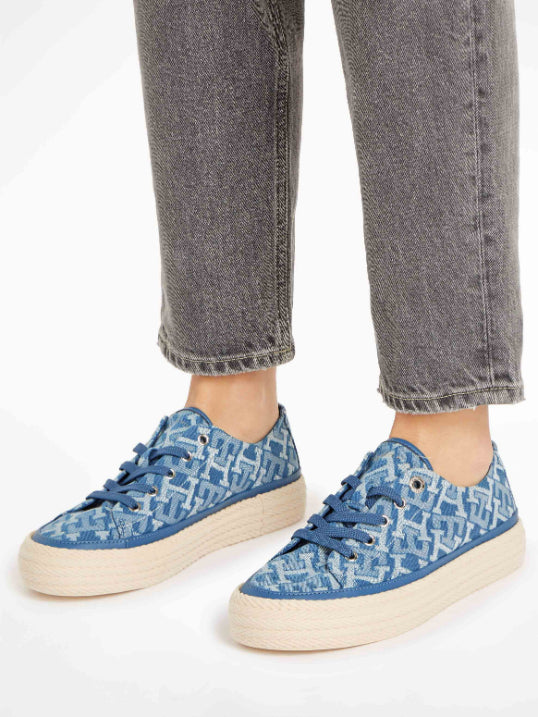 blue / navy