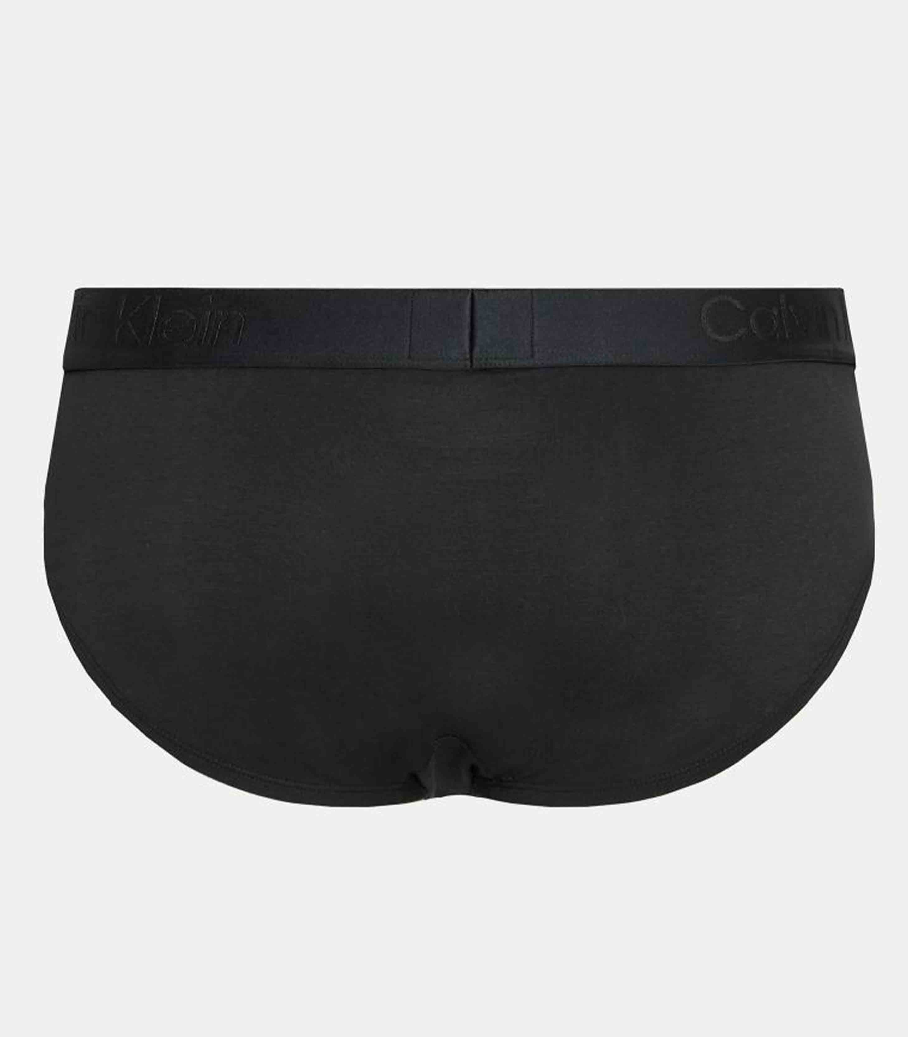 black/black/black