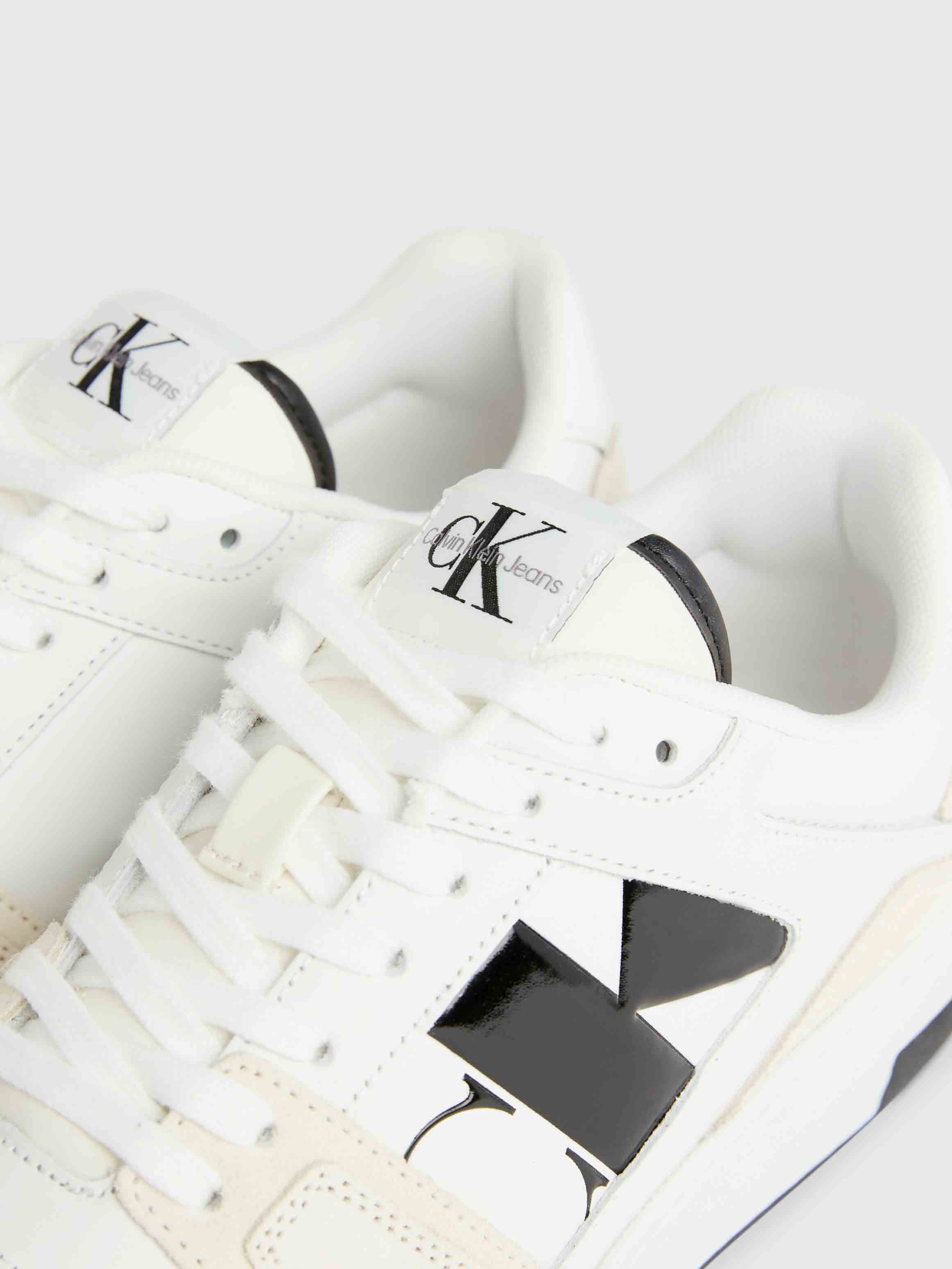 Bright White/Creamy /Black