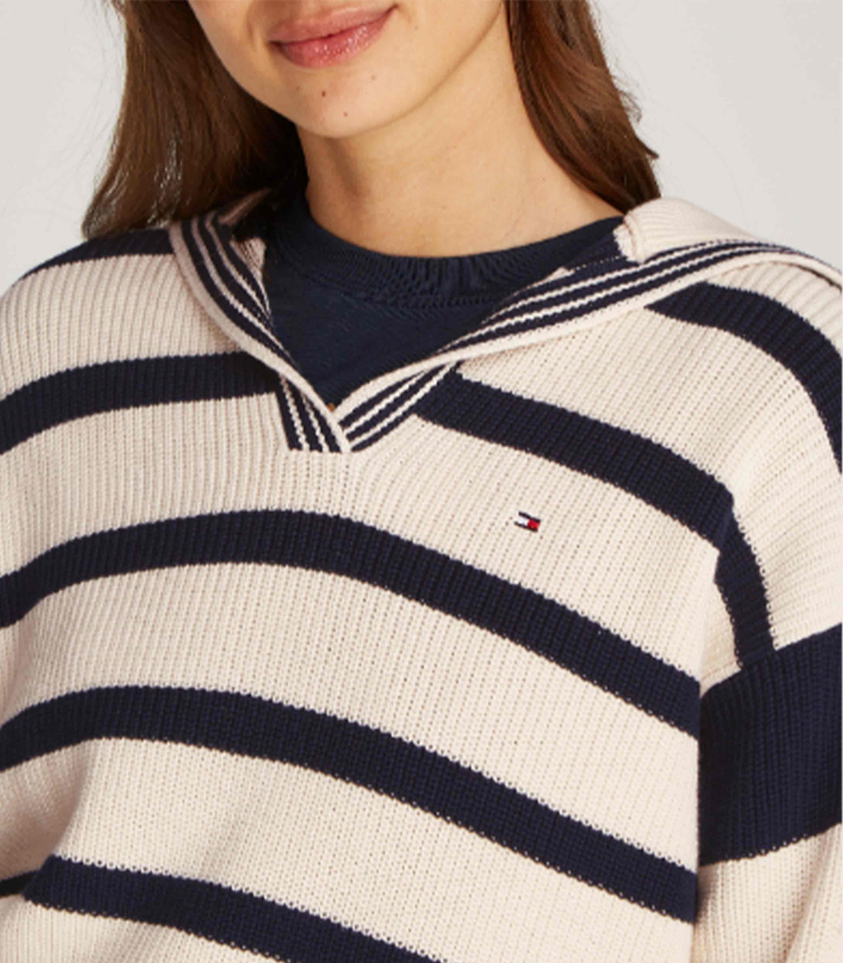 Cream/ Navy