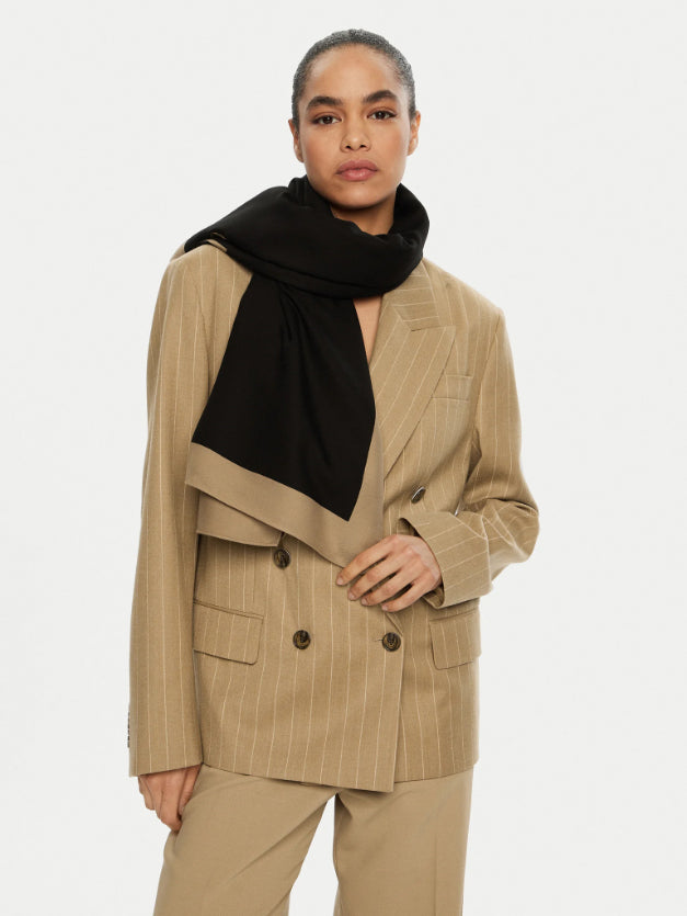 Beige / Black