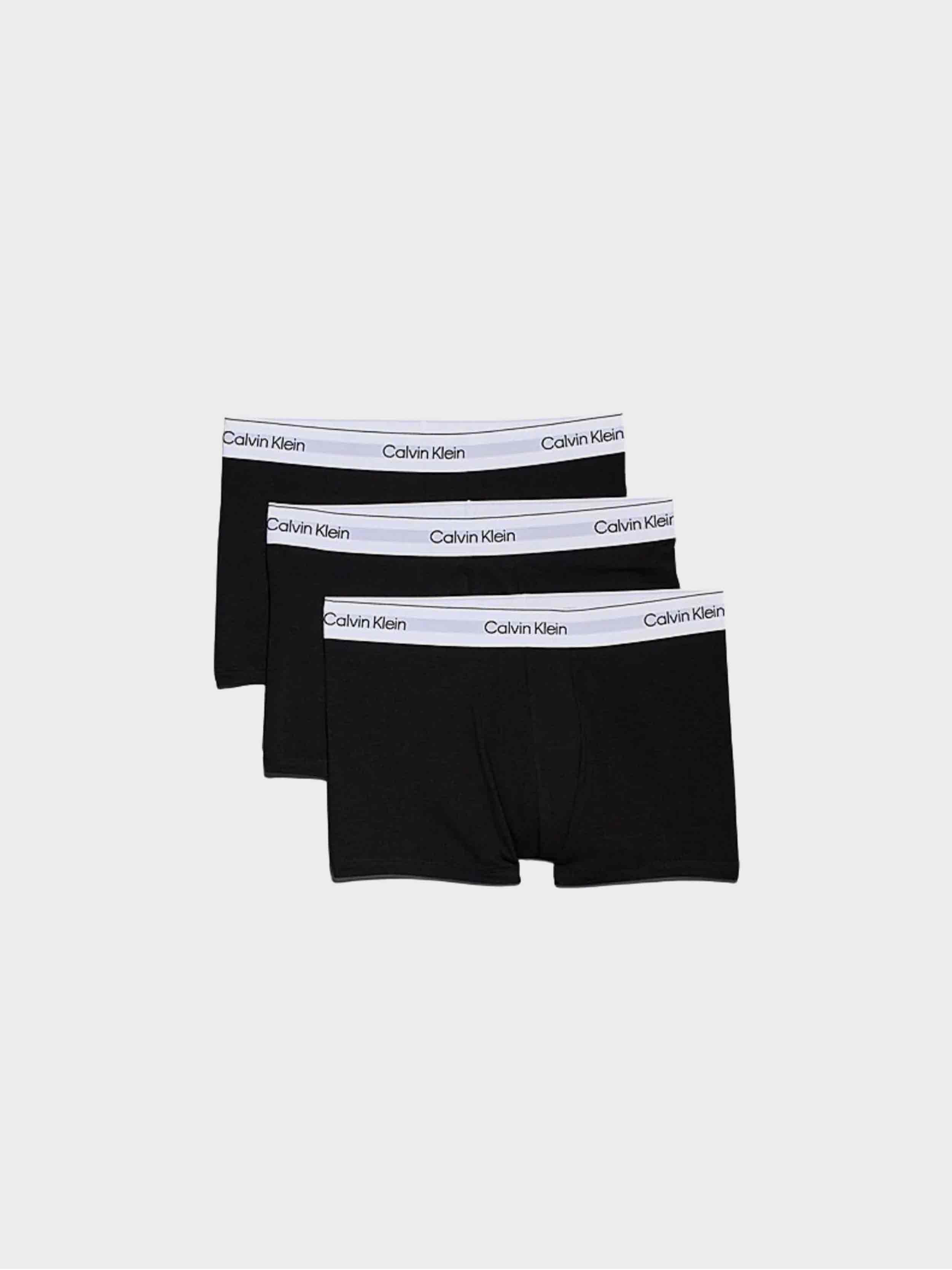 black/black/black